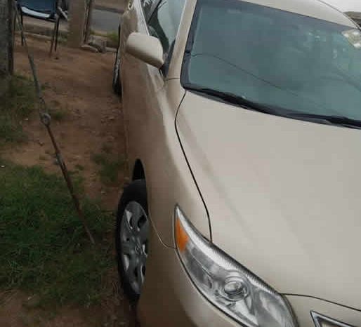 Toyota Camry 2010 full