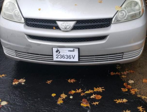 Toyota Sienna 2004 full