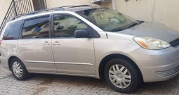 Toyota Sienna 2004