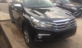 Toyota Hilux SR5 black 2018