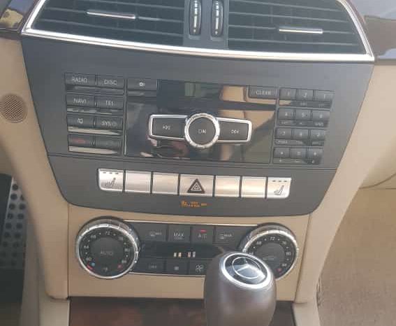 Mercedes-Benz C300 2012 White full