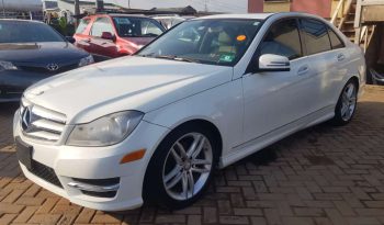 Mercedes-Benz C300 2012 White full