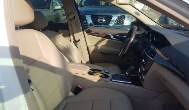 Mercedes-Benz C300 2012 White full