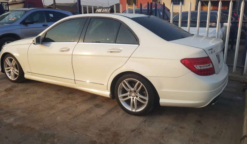 Mercedes-Benz C300 2012 White full