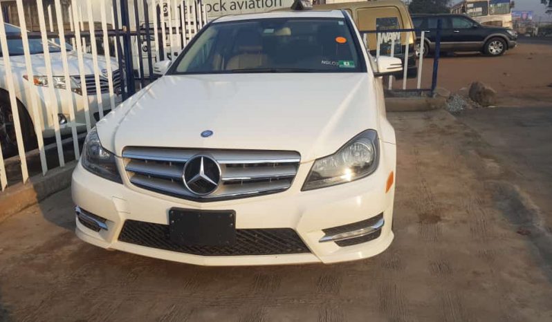 Mercedes-Benz C300 2012 White full